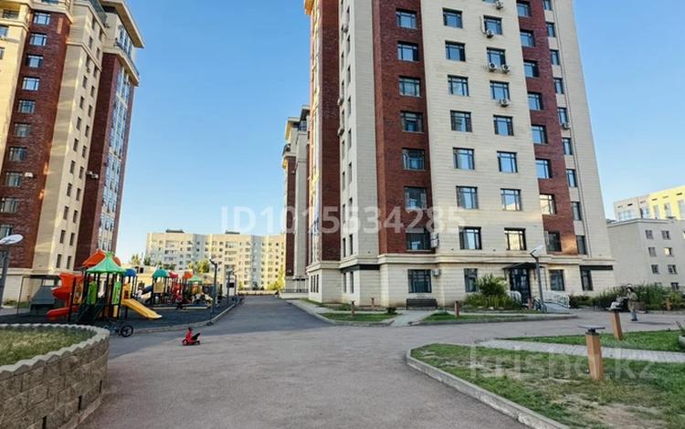 2-комнатная квартира · 80 м² · 10/15 этаж, Керей и Жанибек хандар 14/2 за 55.5 млн ₸ в Астане, Есильский р-н — фото 2