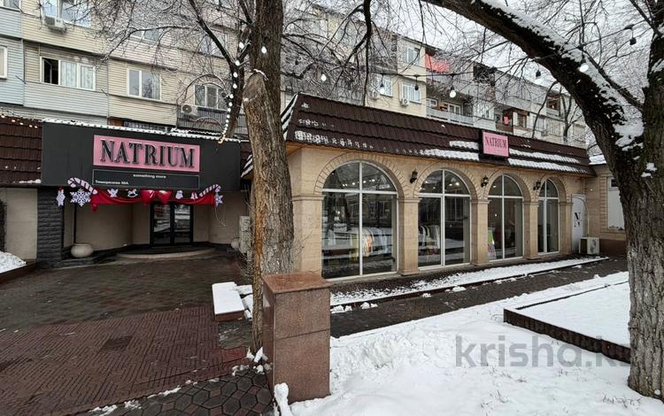 Свободное назначение, офисы, магазины и бутики, салоны красоты, сельское хозяйство, бани, гостиницы и зоны отдыха, медцентры и аптеки, образование, развлечения, конференц-залы, кабинеты и рабочие места · 800 м² за 3 млн ₸ в Алматы, Бостандыкский р-н — фото 2