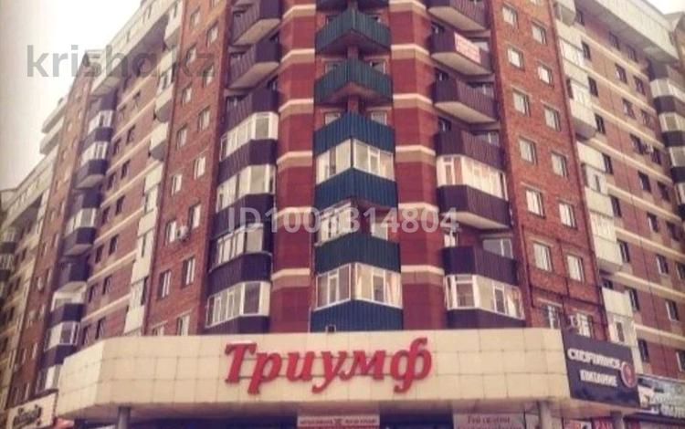 2-бөлмелі пәтер · 90 м² · 4/15 қабат, Шакарима 60, бағасы: 12 000 ₸ в Семее — фото 16