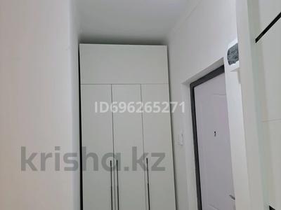 Пәтерлер в Жамбылской обл.: 1-бөлмелі пәтер · 34 м² · 5/5 қабат, 5 микр 22 а — Аксарай рестаран рядом, бағасы: 120 000 〒 1-бөлмелі пәтер · 34 м² · 5/5 қабат, 5 микр 22 а — Аксарай рестаран рядом, бағасы: 120 000 〒 в Таразе