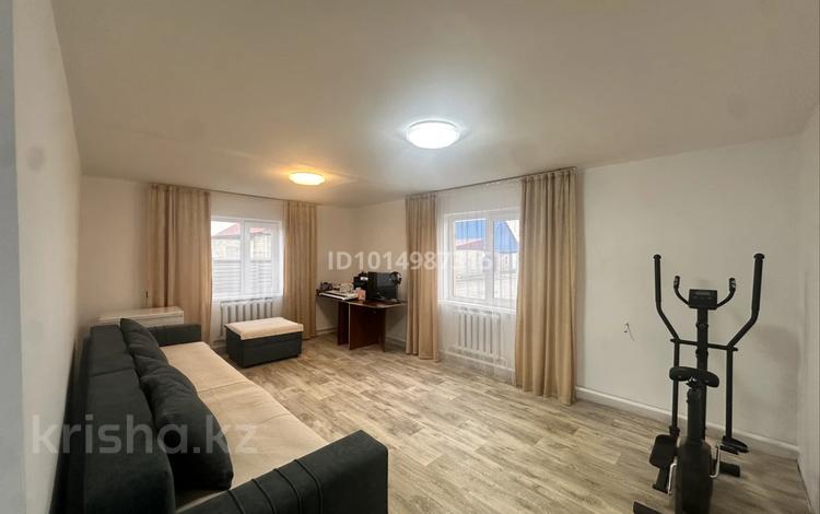 Отдельный дом · 3 комнаты · 76.5 м² · 9.5 сот., Кунаева 100 — Тогас за 17 млн ₸ в Усть-Каменогорске, Ахмирово — фото 2