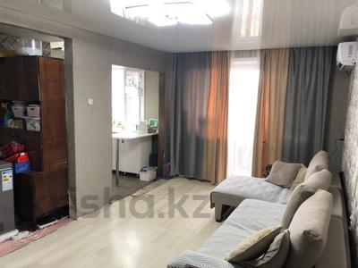 3-комнатная квартира · 60 м² · 5/5 этаж, Майкудук, 12й микрорайон за ~ 14 млн ₸ в Караганде, Алихана Бокейханова р-н
