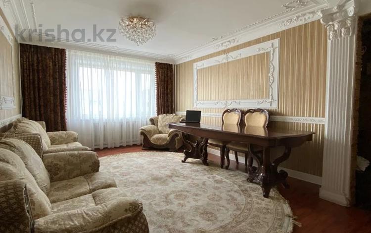 3-комнатная квартира, 64 м², 10/10 этаж, Нурсултана Назарбаева 285 за 21 млн 〒 в Павлодаре — фото 2