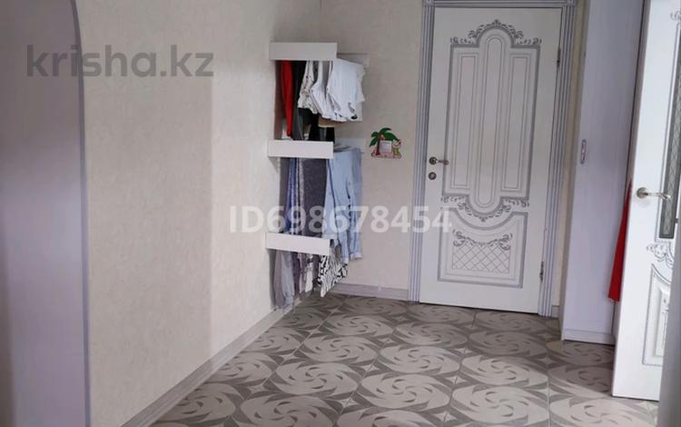 Отдельный дом · 6 комнат · 200 м² · 6 сот., Макаренко — Типография за 50 млн 〒 в Актобе — фото 2