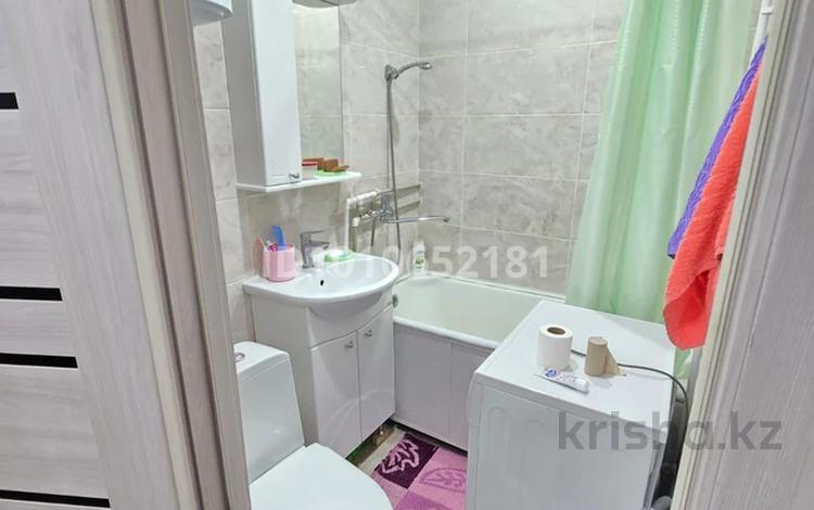 1-бөлмелі пәтер · 33 м² · 1/5 қабат, 408 квартал 14 — Новостройка, бағасы: 13 млн ₸ в Семее — фото 14