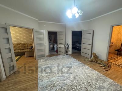4-комнатная квартира · 105 м² · 6/9 этаж, 10 микрорайон 24 за 38 млн 〒 в Аксае