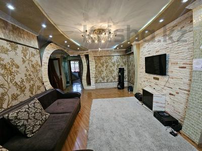 3-бөлмелі пәтер · 100 м² · 2/2 қабат, Мира 75/4 — Жангозина, бағасы: 350 000 ₸ в Каскелене