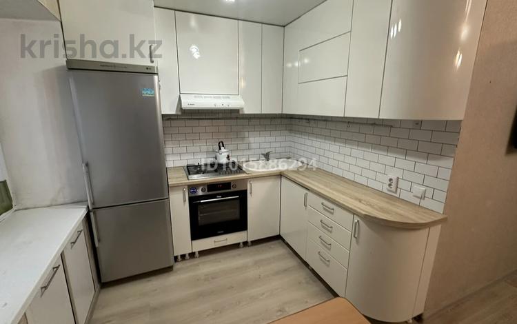 3-бөлмелі пәтер · 55 м² · 4/5 қабат, 1 мая, бағасы: 250 000 ₸ в Костанае — фото 2