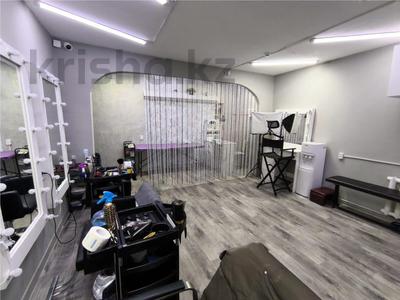 Еркін, кеңселер, сұлулық салондары · 41 м², бағасы: 20.5 млн ₸ в Караганде, Казыбек би р-н