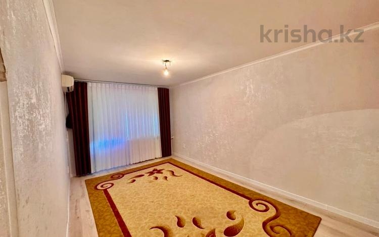 2-бөлмелі пәтер · 45 м² · 5/5 қабат, мкр Аксай-2 10, бағасы: 31 млн ₸ в Алматы, Ауэзовский р-н — фото 2