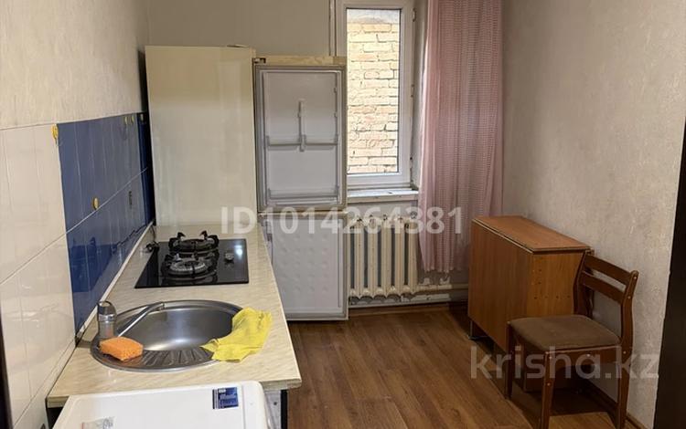 1-комнатная квартира · 30 м², мкр Таугуль-3 римова 3 за 140 000 ₸ в Алматы, Ауэзовский р-н — фото 4