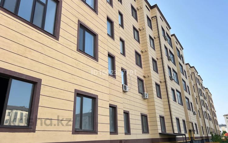 3-бөлмелі пәтер · 93 м² · 2/5 қабат, 15 18, бағасы: 23 млн ₸ в Туркестане — фото 2