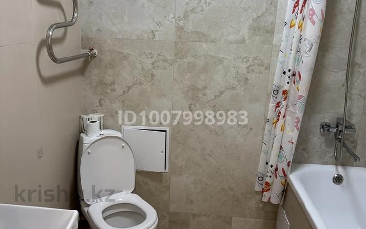 1-комнатная квартира · 45 м² · 7/12 этаж, Кабанбай батыра за 230 000 ₸ в Астане, Есильский р-н — фото 2