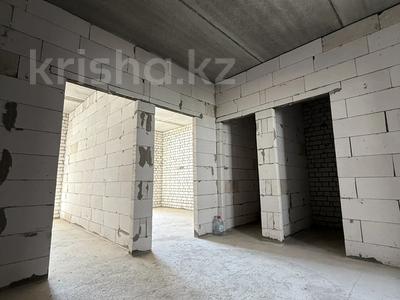 4-комнатная квартира · 184.9 м² · 1/4 этаж, мкр Старый Аэропорт, Евразийская за 29.5 млн ₸ в Уральске