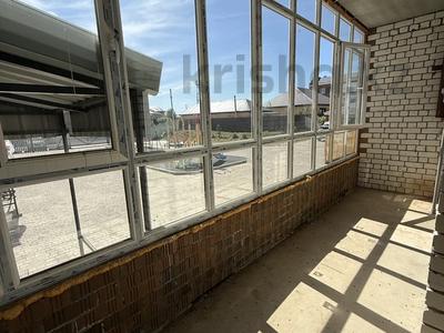 4-бөлмелі пәтер · 184.9 м² · 1/4 қабат, Ескі аэропорт ш/а., Евразийская, бағасы: 29.5 млн ₸ в Уральске, мкр Старый Аэропорт