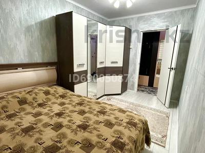 4-бөлмелі пәтер, 75 м², 5/5 қабат тәулігіне, мкр Юго-Восток, 29й микрорайон — Университетская муканова, бағасы: 20 000 〒 в Караганде, Казыбек би р-н