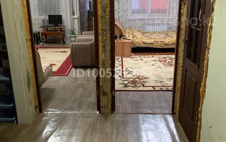 3-бөлмелі пәтер · 57 м² · 4/4 қабат, Самал 10, бағасы: 9.7 млн ₸ в Жанаозен — фото 2
