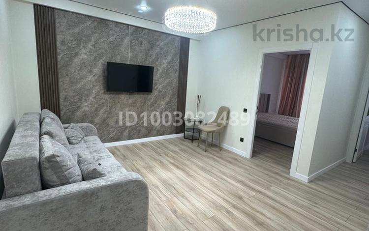 2-бөлмелі пәтер · 52 м² · 5/7 қабат, Илияса Есенберлина 16 — Утепова, бағасы: 300 000 ₸ в Усть-Каменогорске — фото 2