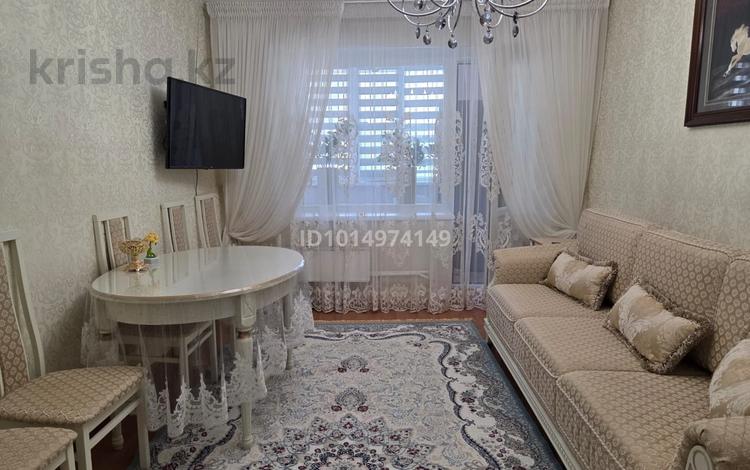 3-бөлмелі пәтер · 62 м² · 2/4 қабат, Казыбек би 144а, бағасы: 30 млн ₸ в Таразе — фото 2