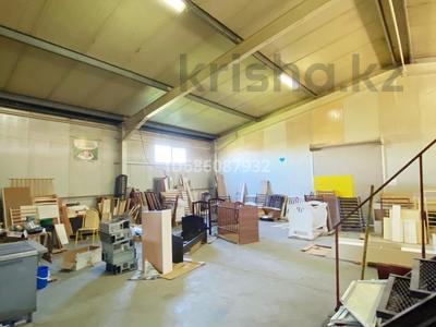 Еркін, кеңселер, қоймалар · 1000 м², бағасы: 135 млн ₸ в Акколе