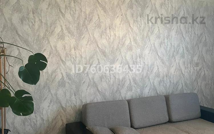 3-бөлмелі пәтер · 65.4 м² · 5/5 қабат, Каржаубайулы 320/4, бағасы: 24 млн ₸ в Семее — фото 2