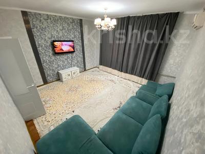 2-комнатная квартира · 57 м² · 5/5 этаж, Сатпаева 10 — Ескі базар за 150 000 ₸ в 