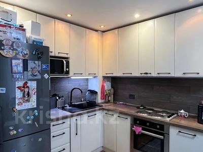 Продажа квартир в Павлодарской обл.: 3-комнатная квартира · 65 м² · 3/10 этаж, Майры 43 за 28 млн 〒 3-комнатная квартира · 65 м² · 3/10 этаж, Майры 43 за 28 млн 〒 в Павлодаре