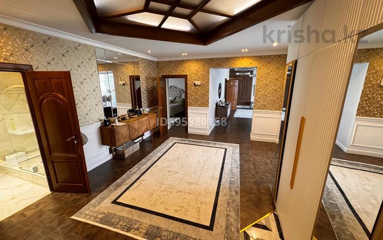 4-бөлмелі пәтер · 170 м² · 4/4 қабат, Аманова — Акимат, бағасы: 85 млн ₸ в Семее, Красный Кордон — фото 2