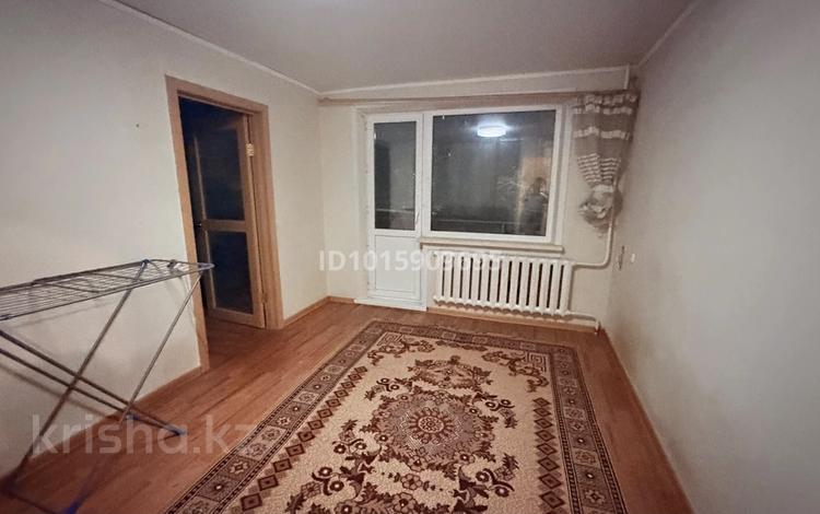 3-бөлмелі пәтер · 52 м² · 3/5 қабат, 28-шағынаудан, Строителей 11 — Рынок Арай, 15 поликлиника, бағасы: 200 000 ₸ в Караганде, Казыбек би р-н — фото 2