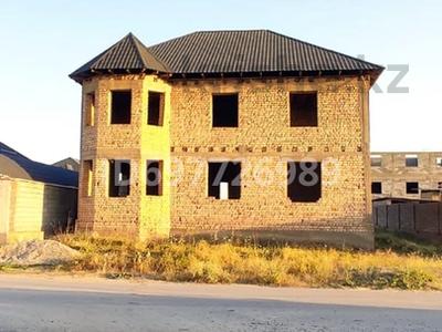 Жеке үй · 8 бөлме · 300 м² · 10 жүзд., Тұран ш/а, бағасы: 46 млн ₸ в Шымкенте, Каратауский р-н