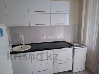 1-комнатная квартира · 40 м² · 2/9 этаж, мкр Атырау, Мкр. Атырау 158/9 за 200 000 ₸ в Алматы, Медеуский р-н