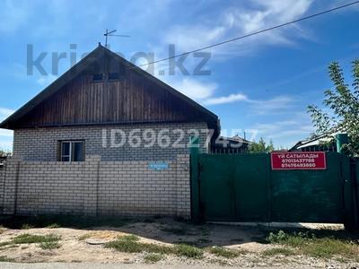 Отдельный дом · 5 комнат · 120 м² · 6 сот., Дулатова — Цумның маңайында,тат,крайда орналасқан за 27 млн 〒 в Семее