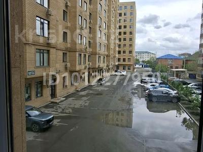 4-бөлмелі пәтер · 121 м² · 2/10 қабат, мкр Центральный, Абая 26, 26/1, 26/2, 26/3, бағасы: 63 млн ₸ в Атырау