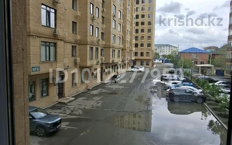 4-бөлмелі пәтер · 121 м² · 2/10 қабат, мкр Центральный, Абая 26, 26/1, 26/2, 26/3, бағасы: 63 млн ₸ в Атырау — фото 2