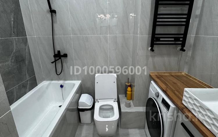 4-комнатная квартира · 120 м² · 4/6 этаж, 39-й мкр 12 за 40 млн ₸ в Актау — фото 2