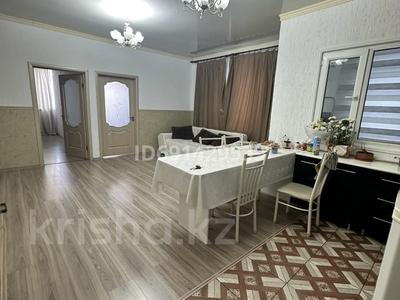 3-комнатная квартира, 80 м², 3/3 этаж, мкр Таусамалы, Акбата 46 за 40 млн 〒 в Алматы, Наурызбайский р-н