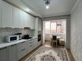 3-комнатная квартира · 92.4 м² · 1/5 этаж, мкр Старый Аэропорт, Кеменгер 41 — строительный рынок Алим за 38 млн ₸ в Уральске