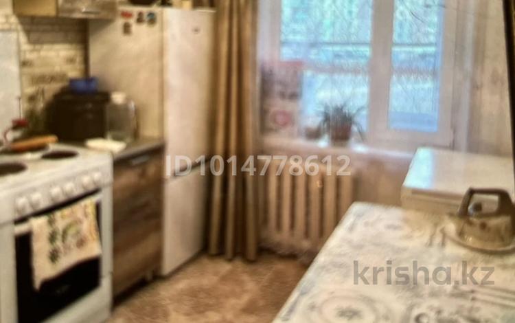 1-комнатная квартира · 32 м² · 1/5 этаж, Майкудук, Мкр Мамыраева за 130 000 ₸ в Караганде, Алихана Бокейханова р-н — фото 2