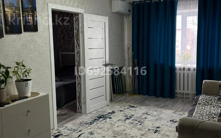 2-бөлмелі пәтер · 40 м² · 4/4 қабат, Аскарова 225, бағасы: 13 млн ₸ в Таразе — фото 2