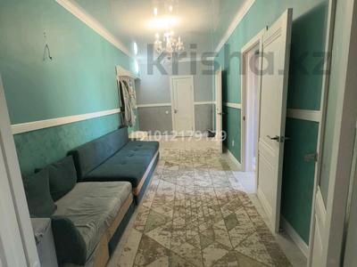 2-бөлмелі пәтер · 70 м² · 4/7 қабат, Мкр. Алтын орда 49Дк2, бағасы: 180 000 ₸ в Актобе, мкр Авиатор