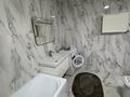 2-бөлмелі пәтер · 60 м² · 1/9 қабат, Кулманова 152, бағасы: 33 млн ₸ в Атырау — фото 15
