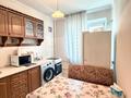 1-комнатная квартира · 45 м² · 10/14 этаж, мкр Самал-1, Жолдасбекова 32 — Назарбаева за 50 млн ₸ в Алматы, Медеуский р-н — фото 2
