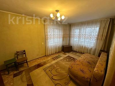 1-комнатная квартира, 31 м², 3/5 этаж, бурова 39 за 10.5 млн 〒 в Усть-Каменогорске