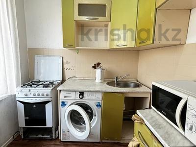 2-бөлмелі пәтер · 43 м² · 5/5 қабат, мкр Аксай-2, бағасы: ~ 32 млн 〒 в Алматы, Ауэзовский р-н