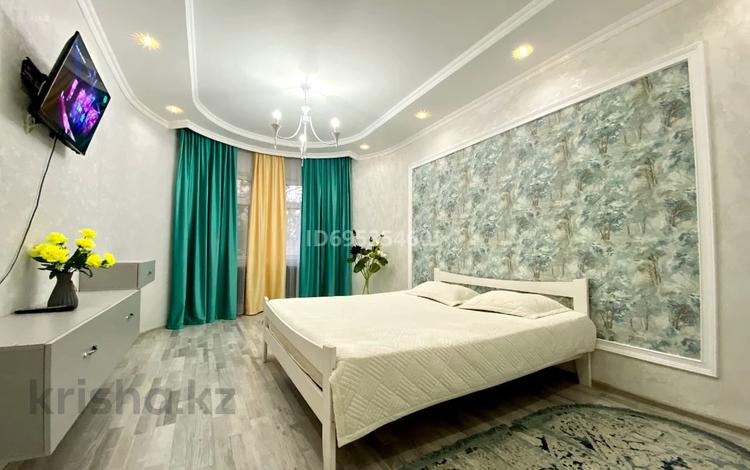 1-комнатная квартира · 50 м² · 3/10 этаж, Желтоксан 17а — Кунаева за 2 000 ₸ в Шымкенте — фото 2