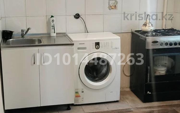 2-комнатная квартира · 42 м² · 2/3 этаж, мкр Самал-3, Достык 272 — Омарова за 280 000 ₸ в Алматы, Медеуский р-н — фото 2