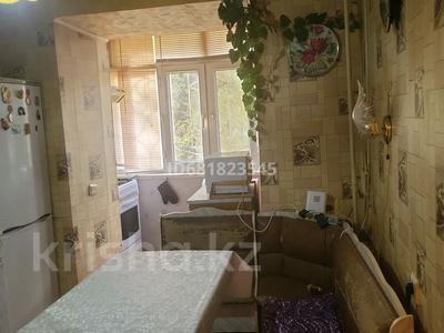 2-бөлмелі пәтер · 50 м² · 1/5 қабат, Скоробогатова — Ресторан Галактика, бағасы: 150 000 ₸ в Уральске