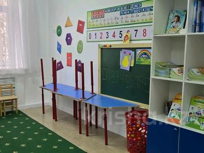 Свободное назначение, офисы, магазины и бутики, склады, общепит, салоны красоты, бани, гостиницы и зоны отдыха, медцентры и аптеки, образование, развлечения · 550 м² за ~ 299.9 млн ₸ в Астане, Сарыарка р-н