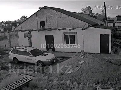 Үйдің бір бөлігі · 3 бөлме · 85 м² · 10 сот., Аманжолова 12 — Школьная Аманжолова, бағасы: 7.5 млн 〒 в Дубовке