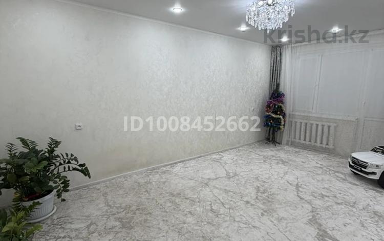 2-комнатная квартира · 45 м² · 5/5 этаж, мкр Строитель 21 за 16 млн ₸ в Уральске — фото 2